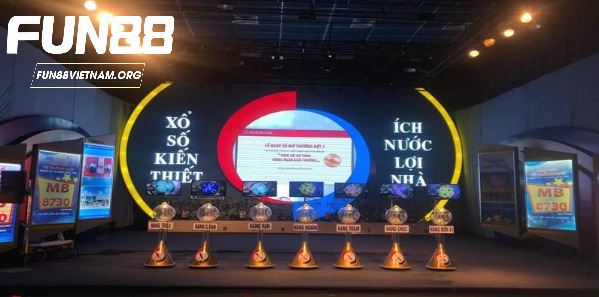 Xem kết quả dựa vào các khung quay xổ số trực tiếp mỗi ngày